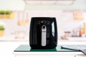 Leia mais sobre o artigo Limpeza de Acessórios para Air Fryer: Dicas para Conservar e Prolongar a Vida Útil